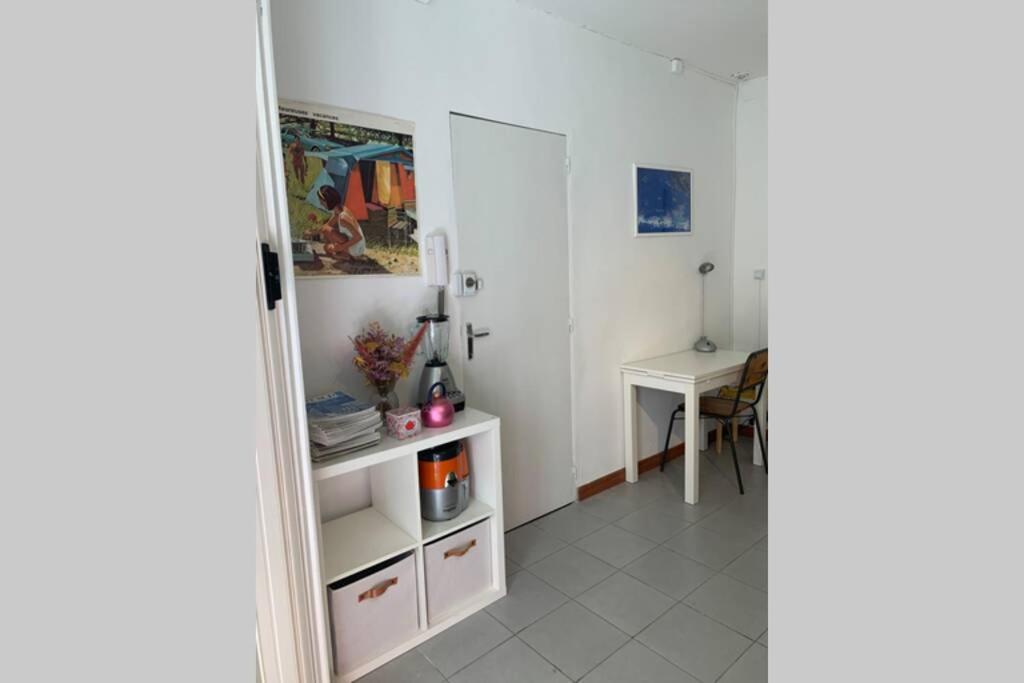 Charming Studio With Patio In The Heart Of 마르세유 외부 사진